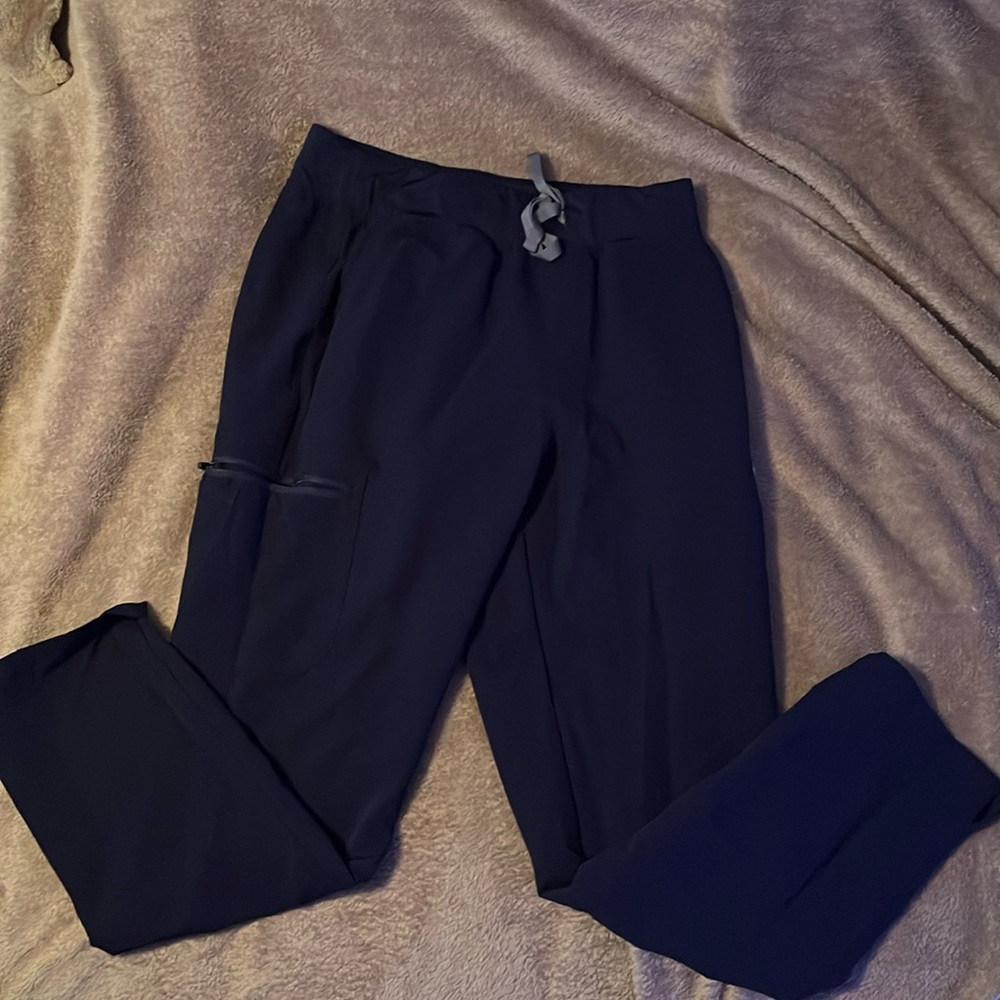 FIGS high waisted Yola Large straight leg scrub pant